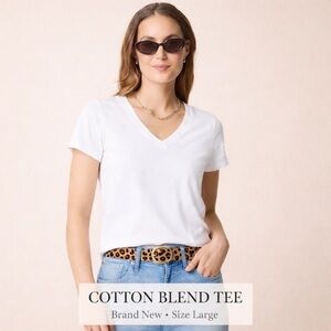 White Cotton Blend V-Neck Tee Size Large NWT Classic Basic Top
